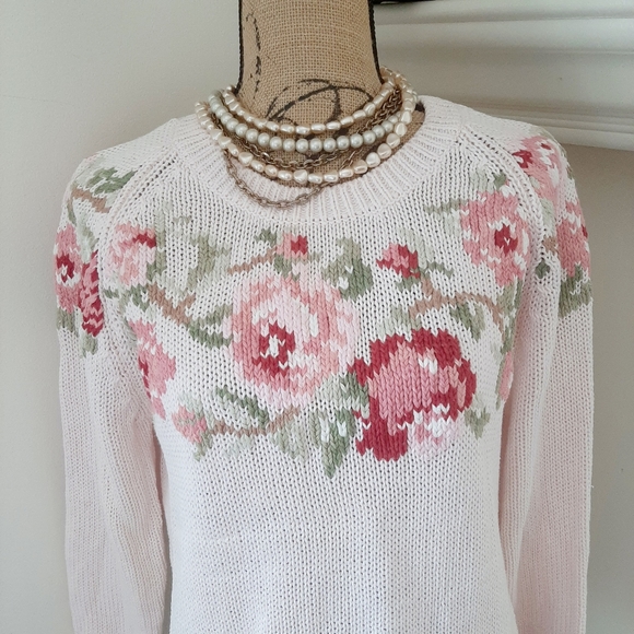 EUC FLORAL KNIT PINK SWEATER - Picture 3 of 8